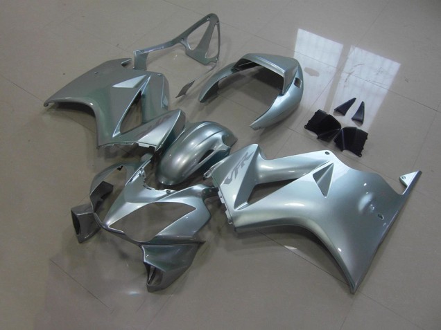 Plata Gris Carenado VFR 800 02-13